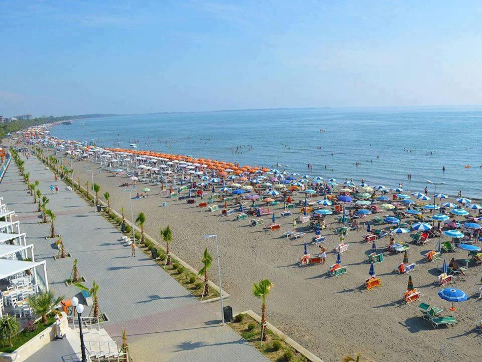 Hotel Mario, Шенджин Экстерьер фото